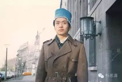 微信精选句子:诗人顾城的21条经典句子(图1) 微信精选句子:诗人顾城的21条经典句子(图1)